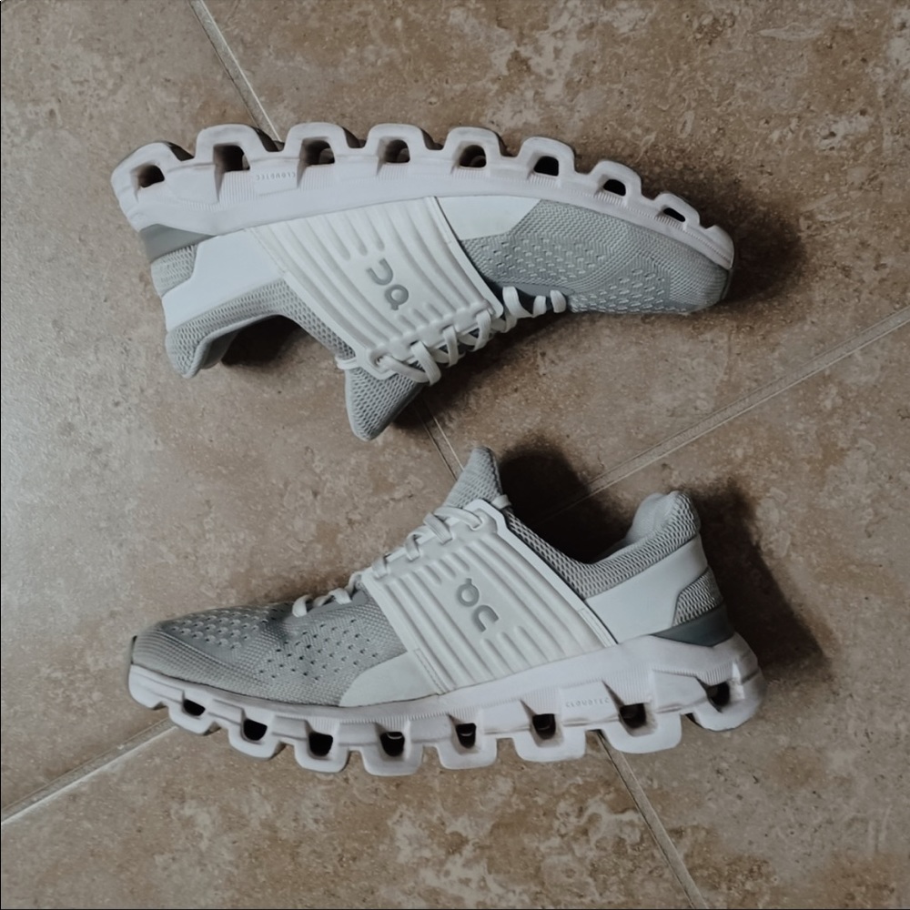 ON Cloudswift Women’s Running Shoes White/Glacier